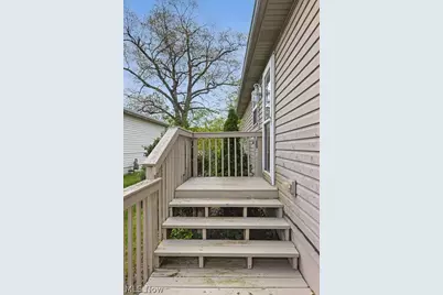 291 Schrop Avenue, Akron, OH 44312 - Photo 5