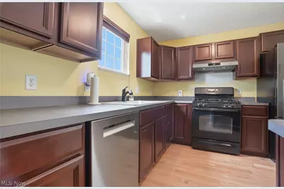 182 Elizabeth Parkway, Akron, OH 44304 - Photo 9