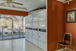 2331 E Market St, Akron, OH 44312 - Photo 19