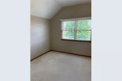 1136 Pine Bluff Drive NE, New Philadelphia, OH 44663 - Photo 25
