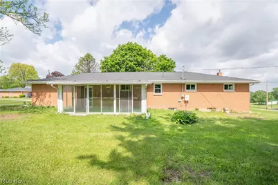 4544 Lakeknoll Street, Louisville, OH 44641 - Photo 35