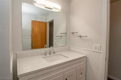 4544 Lakeknoll Street, Louisville, OH 44641 - Photo 29