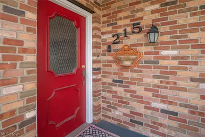 215 8th Street SW, Massillon, OH 44647 - Photo 3
