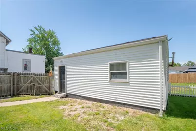 215 8th Street SW, Massillon, OH 44647 - Photo 25