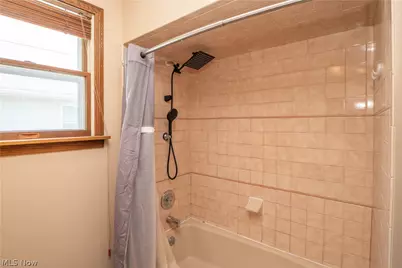 215 8th Street SW, Massillon, OH 44647 - Photo 21