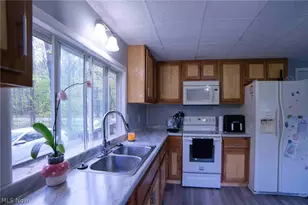6201 Hatches Corners Rd, Conneaut, OH 44030 - Photo 7