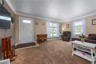 30414 Mildred Dr, Willowick, OH 44095 - Photo 5