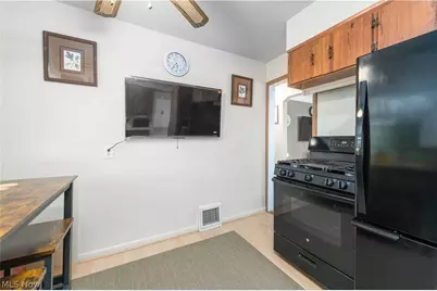 30414 Mildred Drive, Willowick, OH 44095 - Photo 11