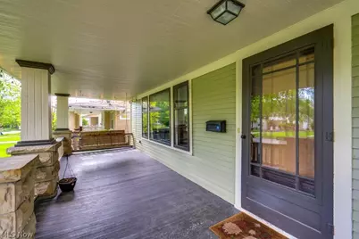 3255 Hyde Park Avenue, Cleveland Heights, OH 44118 - Photo 3