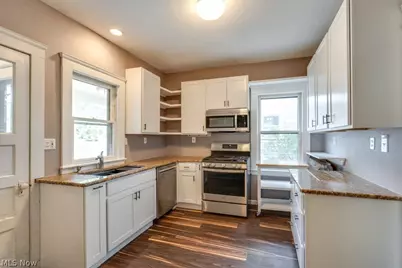 3255 Hyde Park Avenue, Cleveland Heights, OH 44118 - Photo 15