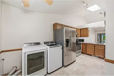 111 Greenfield Oval NW, Warren, OH 44483 - Photo 19