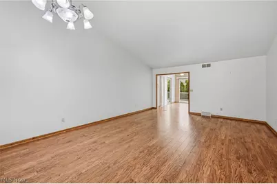 111 Greenfield Oval NW, Warren, OH 44483 - Photo 25