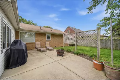 218 Bonnett Street SW, North Canton, OH 44720 - Photo 41