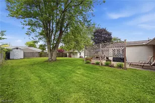 218 Bonnett St SW, North Canton, OH 44720 - Photo 39