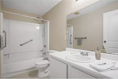 7396 S Chestnut Commons Drive, Mentor, OH 44060 - Photo 19