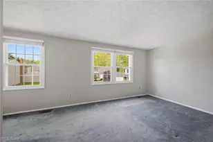 7396 S Chestnut Commons Dr, Mentor, OH 44060 - Photo 13