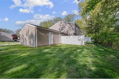 7396 S Chestnut Commons Drive, Mentor, OH 44060 - Photo 27