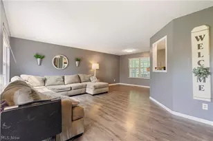 6470 Pilot Knob Ave NE, Louisville, OH 44641 - Photo 5