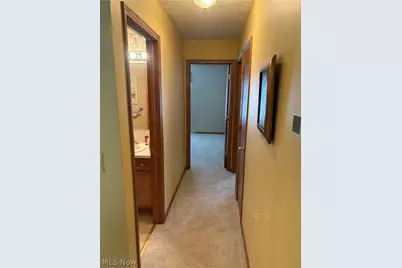 4825 Woodstone Avenue NW, Canton, OH 44647 - Photo 7