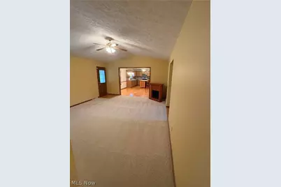 4825 Woodstone Avenue NW, Canton, OH 44647 - Photo 3
