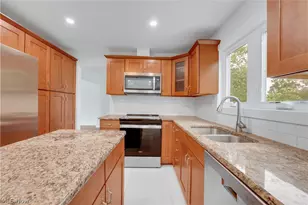 33065 Arlesford Dr, Solon, OH 44139 - Photo 7