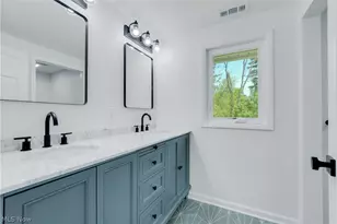 33065 Arlesford Dr, Solon, OH 44139 - Photo 19