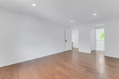 33065 Arlesford Drive, Solon, OH 44139 - Photo 19