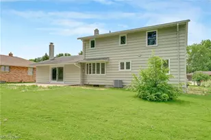 33065 Arlesford Dr, Solon, OH 44139 - Photo 35