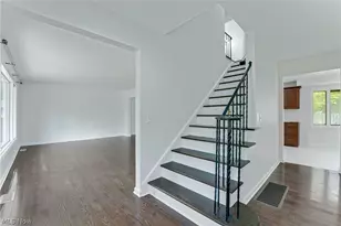 33065 Arlesford Dr, Solon, OH 44139 - Photo 3