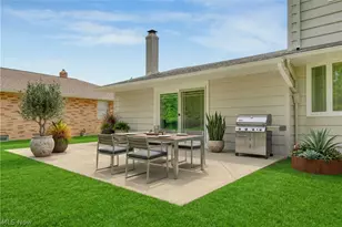 33065 Arlesford Dr, Solon, OH 44139 - Photo 25