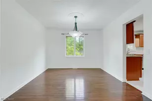 33065 Arlesford Dr, Solon, OH 44139 - Photo 7