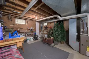 7749 Silver Fox Dr, Youngstown, OH 44512 - Photo 33