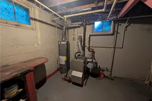 433 Allenford St, Akron, OH 44314 - Photo 9