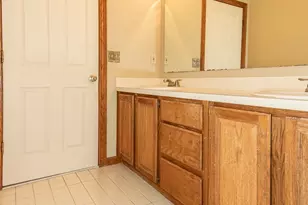 16730 Brigadoon Dr, Chagrin Falls, OH 44023 - Photo 25
