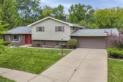 24420 S Oxford Oval, North Olmsted, OH 44070 - Photo 9