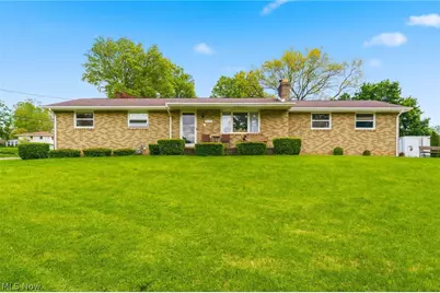 2148 Clearview Street NE, Massillon, OH 44646 - Photo 1