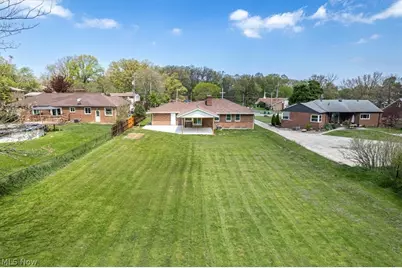 96 E Ridgewood Drive, Green Hills, OH 44131 - Photo 33
