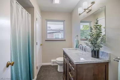 96 E Ridgewood Drive, Green Hills, OH 44131 - Photo 13