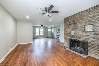 96 E Ridgewood Drive, Green Hills, OH 44131 - Photo 9