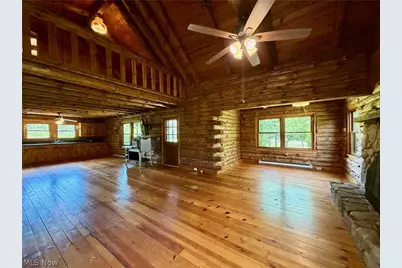 13665 Clover Lake Drive, Chardon, OH 44024 - Photo 7