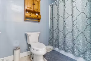 225 Woodward St, Bellevue, OH 44811 - Photo 21