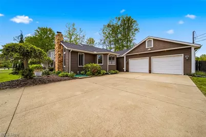 2013 Deerfield Drive, Ashtabula, OH 44004 - Photo 3