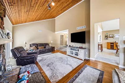 2013 Deerfield Drive, Ashtabula, OH 44004 - Photo 7