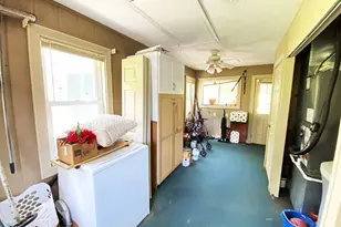 2174 Middle Fork Rd, Reedy, WV 25270 - Photo 33