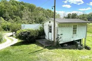 2174 Middle Fork Rd, Reedy, WV 25270 - Photo 37