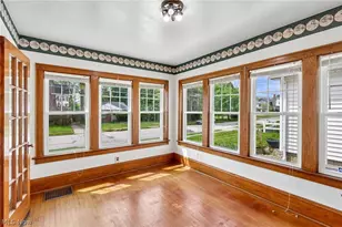 403 E Baird Ave, Barberton, OH 44203 - Photo 13