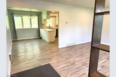 4088 Lynwood, Kent, OH 44240 - Photo 3