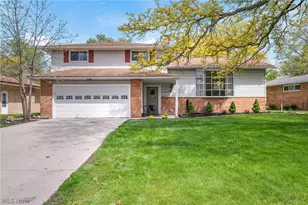 5609 Pinnacle Park Dr, Green Hills, OH 44131 - Photo 1
