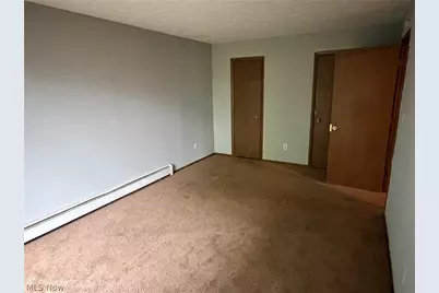 269 2nd Street NE #8, Barberton, OH 44203 - Photo 3