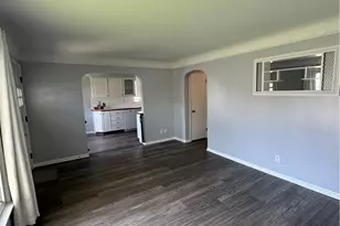 2923 Lucerne Ave, Parma, OH 44134 - Photo 9